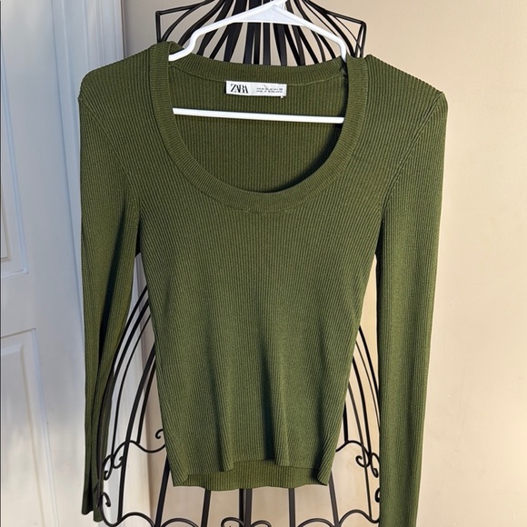 Zara Tops - Zara Forest Green Ribbed Long Sleeve Top